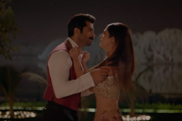 ‘Parey Hut Love’ trailer explores typical boy-meets-girl love story