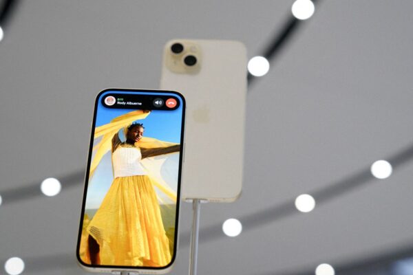 iPhone 18 is likely to get under-display Face ID: Details