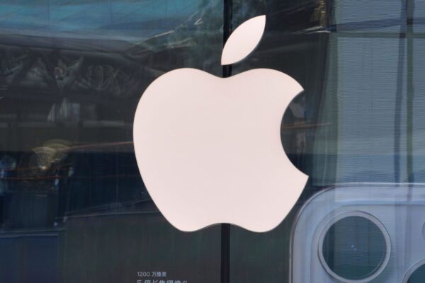 Apple races to launch smart glasses by 2026, drops camera-equipped watch plans: Report