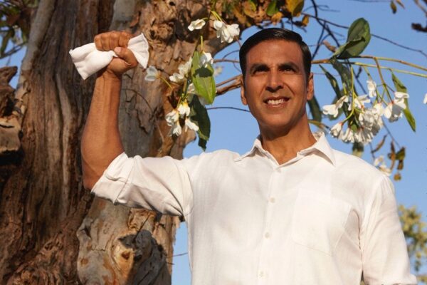 Sanam Saeed, Armeena Khan come together to support ‘PadMan’