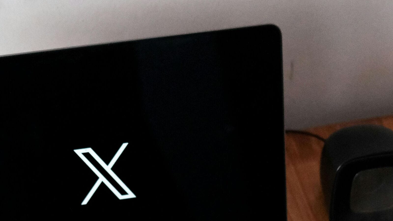 X outage: Elon Musk-owned platform sees long global disruption, messaging features hit