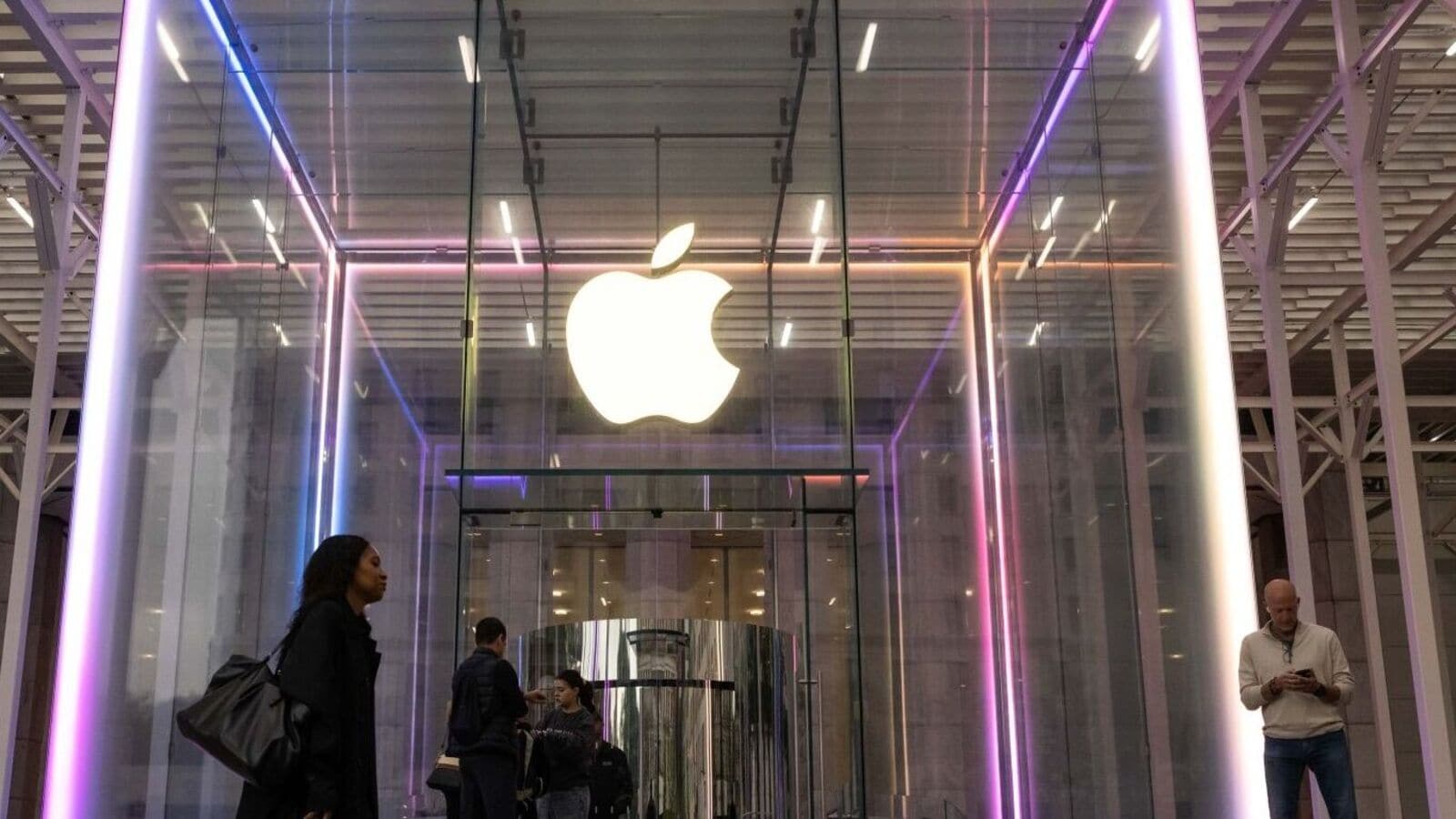 Apple weighs Perplexity AI acquisition, eyes AI-powered search alternative: Report