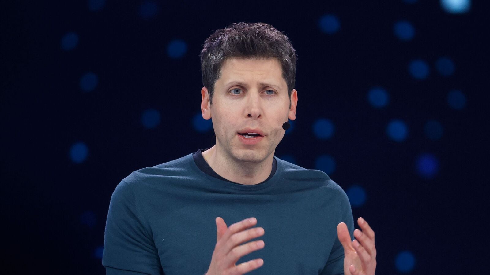 OpenAI CEO Sam Altman says AI is like an intern today, but it will soon match experienced software engineers OpenAI CEO Sam Altman says AI is like an intern today, but it will soon match experienced software engineers
