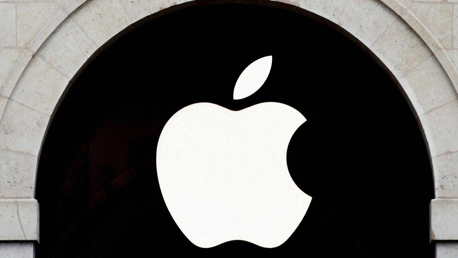 Apple vs Apple Cinemas: Tech giant files lawsuits against theatre chain over trademark dispute