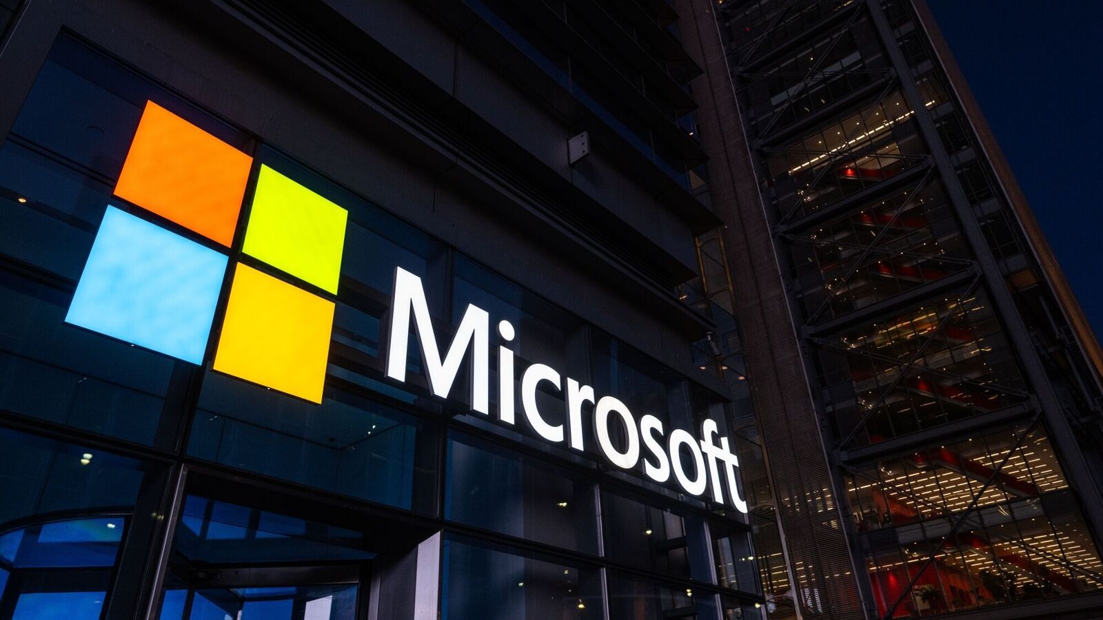 Microsoft unveils two new AI models, signalling direct competition with OpenAI