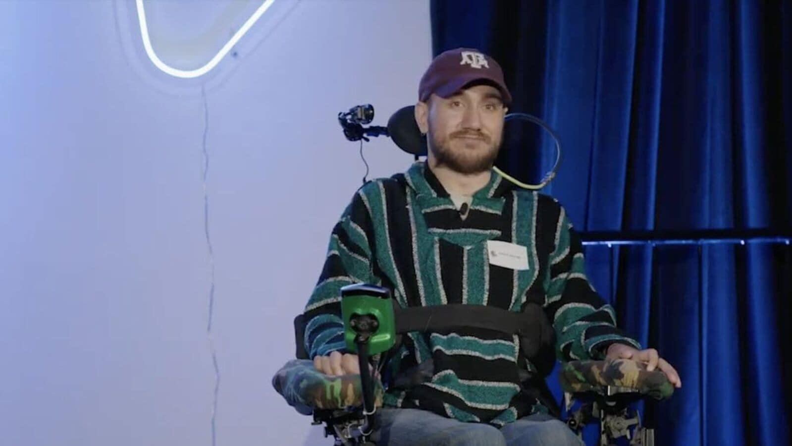 18 months after surgery, Elon Musk’s first brain chip patient is playing Mario Kart and planning to start a business