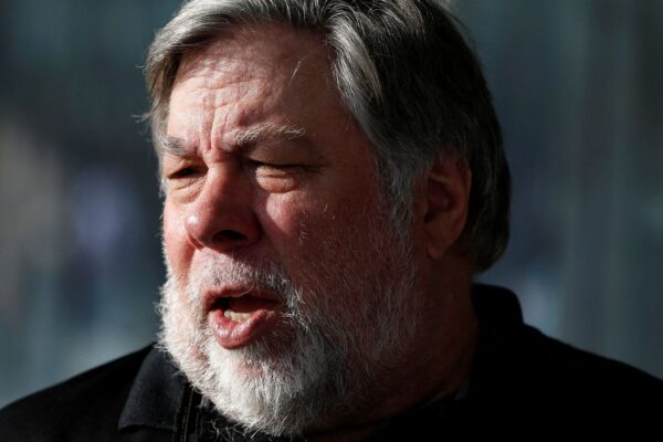Apple co-founder Steve Wozniak claims YouTube ignored fraudulent Bitcoin promotion
