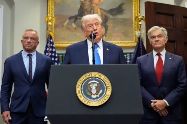 Trump Links Tylenol Use to Autism While Experts Warn Against Claims