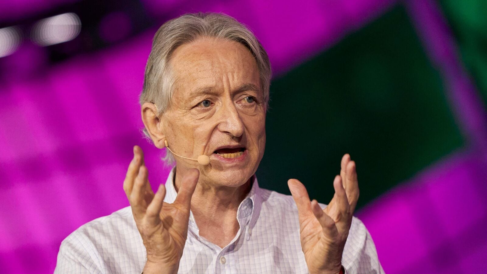 ‘Godfather of AI’ says machines already better than humans at emotional manipulation