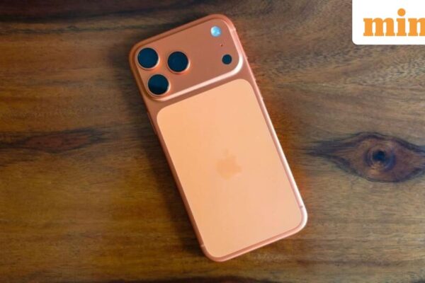 iPhone 17 users report Apple Intelligence suddenly stopped working; Apple reportedly working on a fix