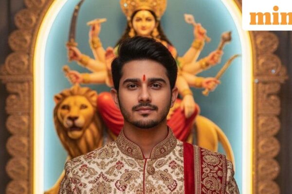 Google Nano Banana trend: 50 AI prompts to transform men’s selfies into retro-golden Durga Puja portraits
